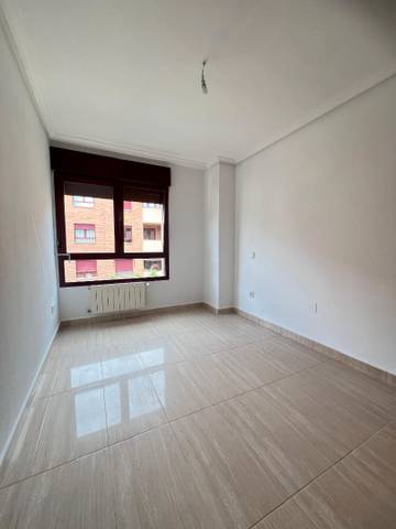 Apartamento en Alquiler en Calle Centauro en La Guija