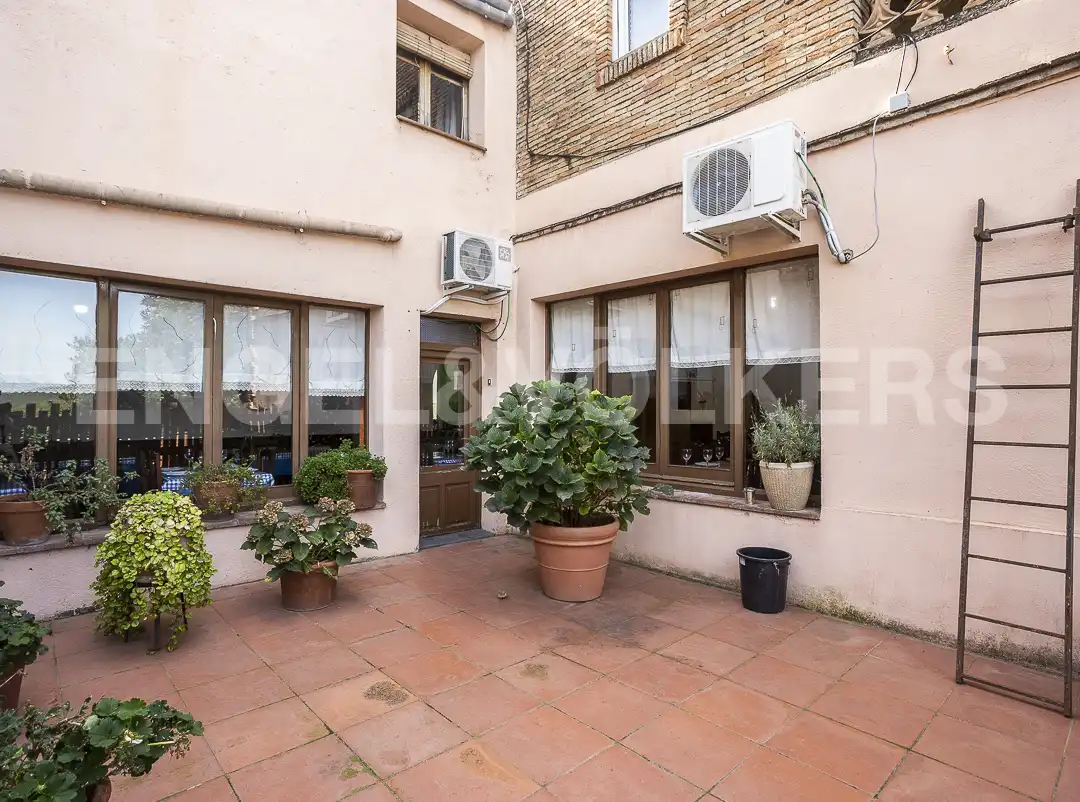 Terrassa de Casa o xalet en venda en Marganell amb Aire condicionat, Calefacció i Jardí privat