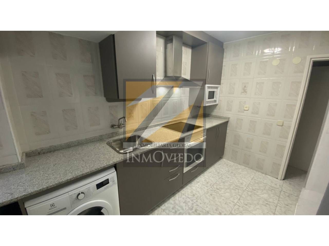 Kitchen of Flat to rent in Oviedo   with Heating and Parquet flooring