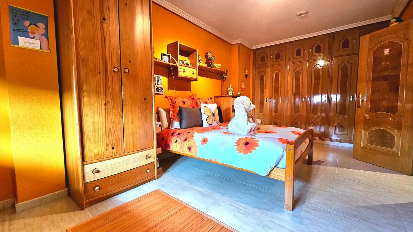 Habitación de Casa adosada en venta en Torrejón de la Calzada con Aire acondicionado, Calefacción y Jardín privado