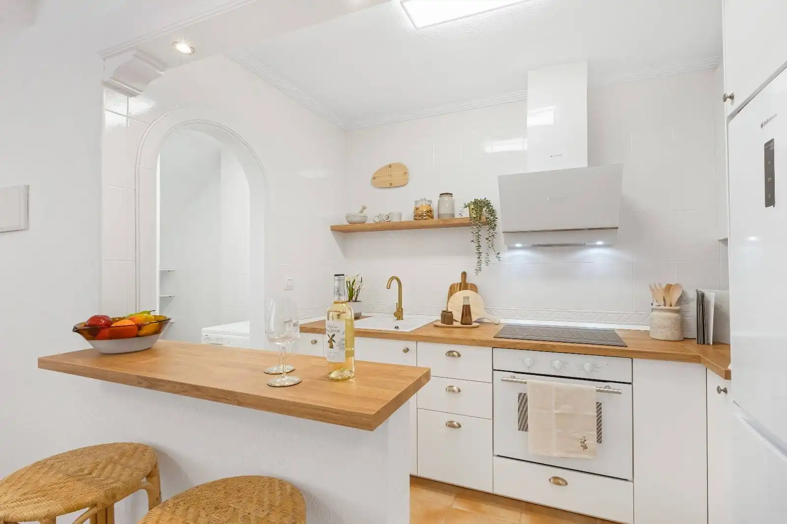 Cocina de Apartamento en venta en Orihuela con Aire acondicionado, Calefacción y Jardín privado