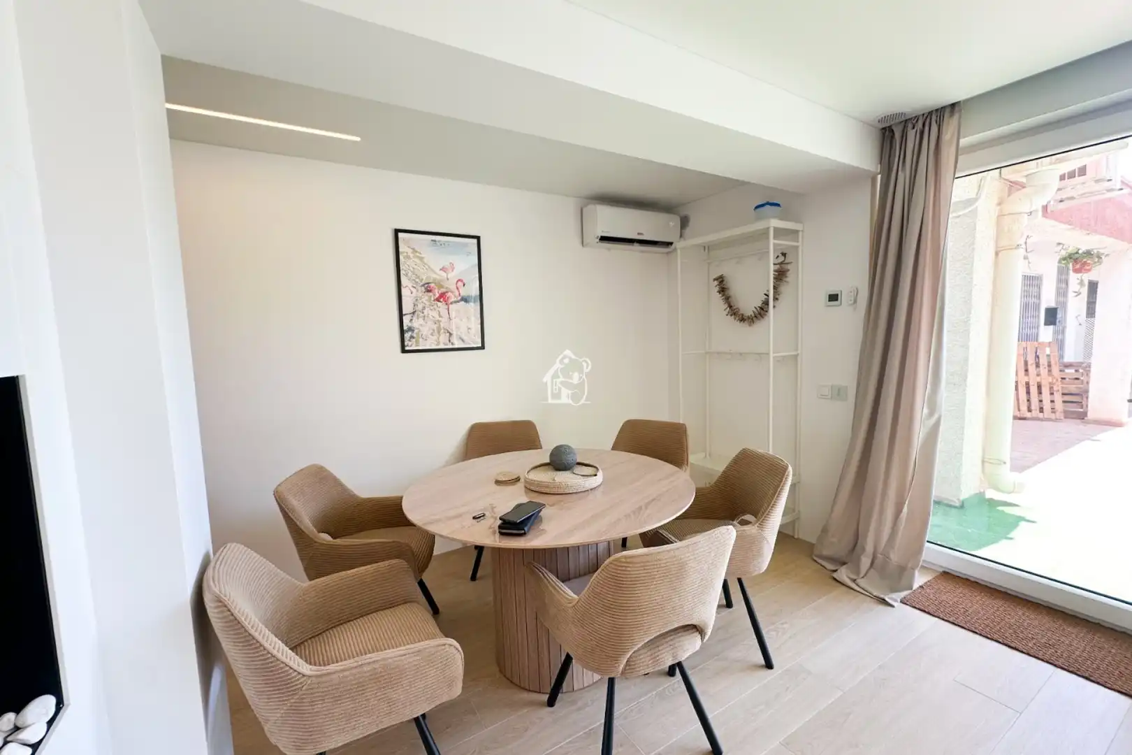 Menjador de Apartament en venda en Torrevieja amb Aire condicionat, Traster i Moblat