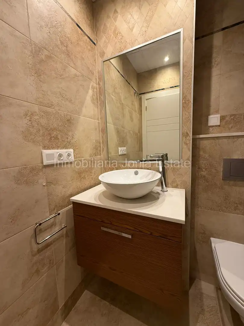 Bany de Apartament de lloguer en Villajoyosa / La Vila Joiosa amb Aire condicionat, Jardí privat i Terrassa