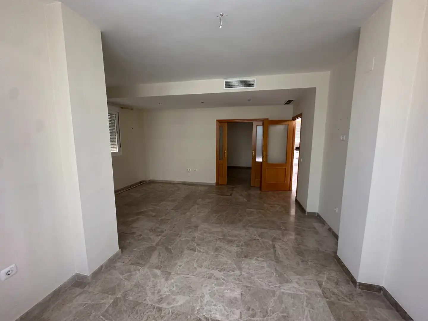 Casa adosada en venda en Castilleja de la Cuesta amb Aire condicionat, Jardí privat i Terrassa