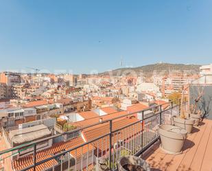 Vista exterior de Àtic de lloguer en  Barcelona Capital amb Aire condicionat, Calefacció i Parquet