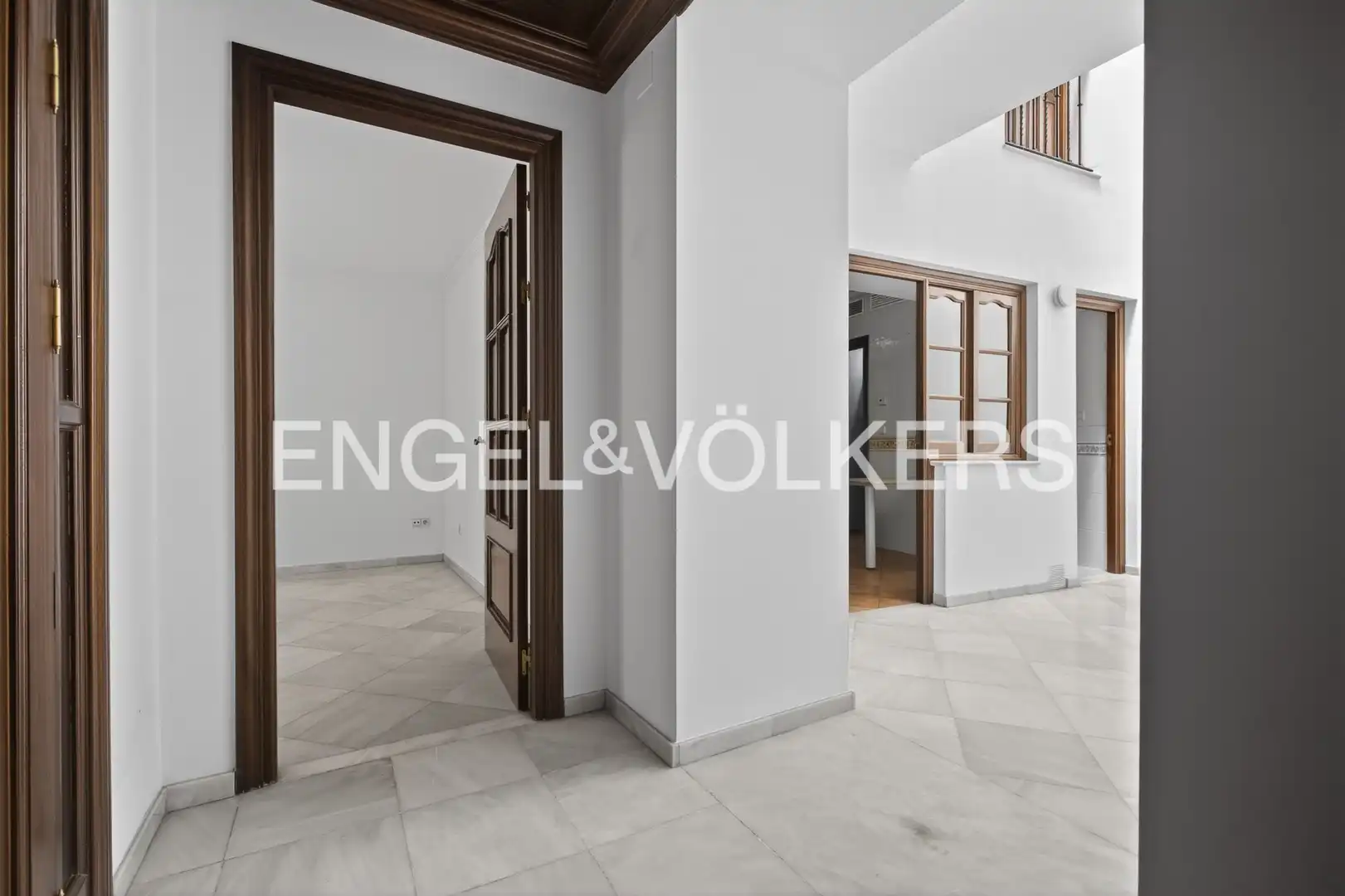 Houses for sale in Osuna  with Air Conditioner and Heating