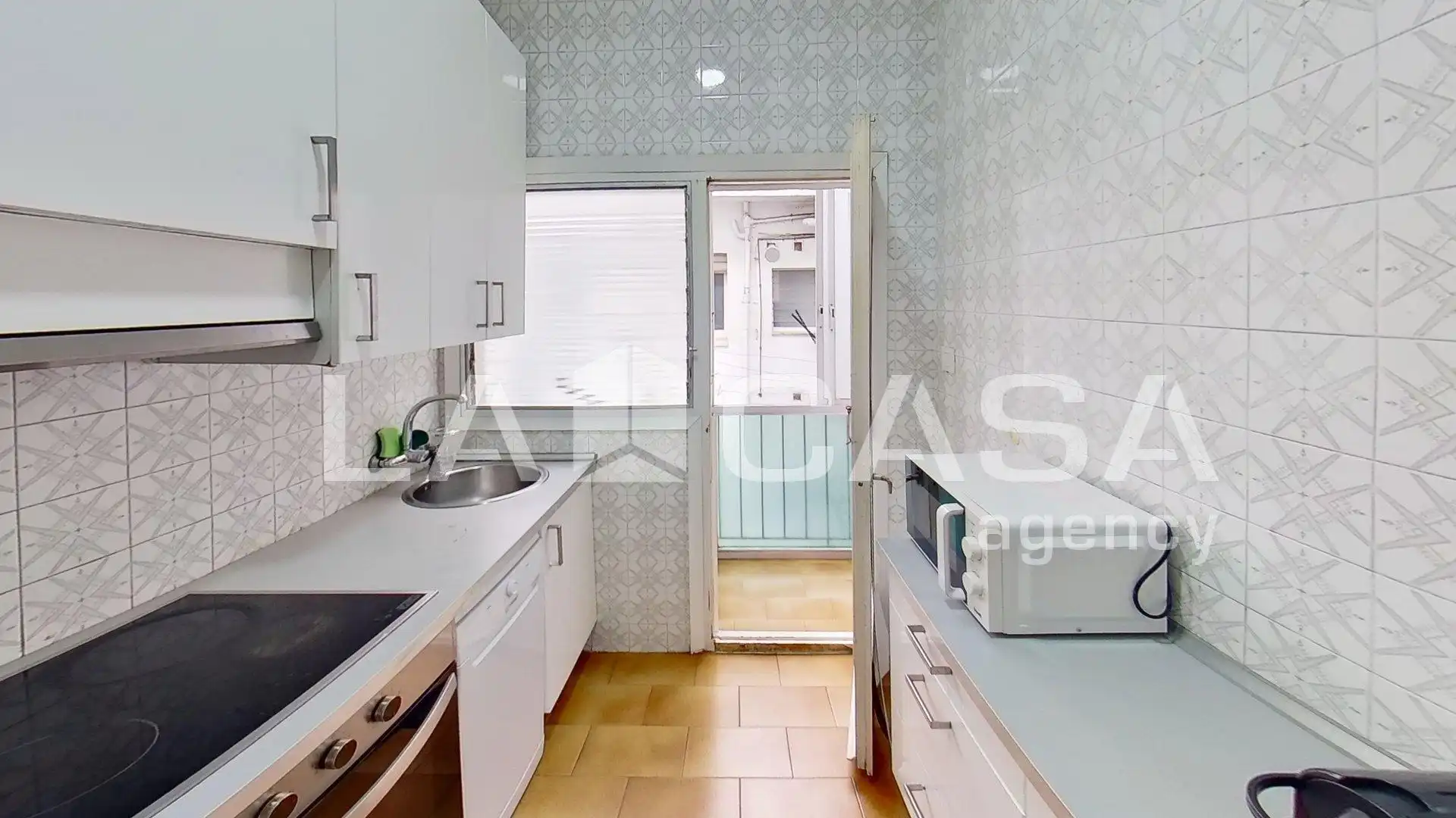 Kitchen of Flat for sale in Barcelona  with Balcony