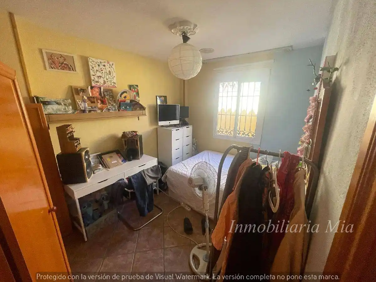 Dormitori de Casa o xalet en venda en Coín amb Aire condicionat, Calefacció i Jardí privat