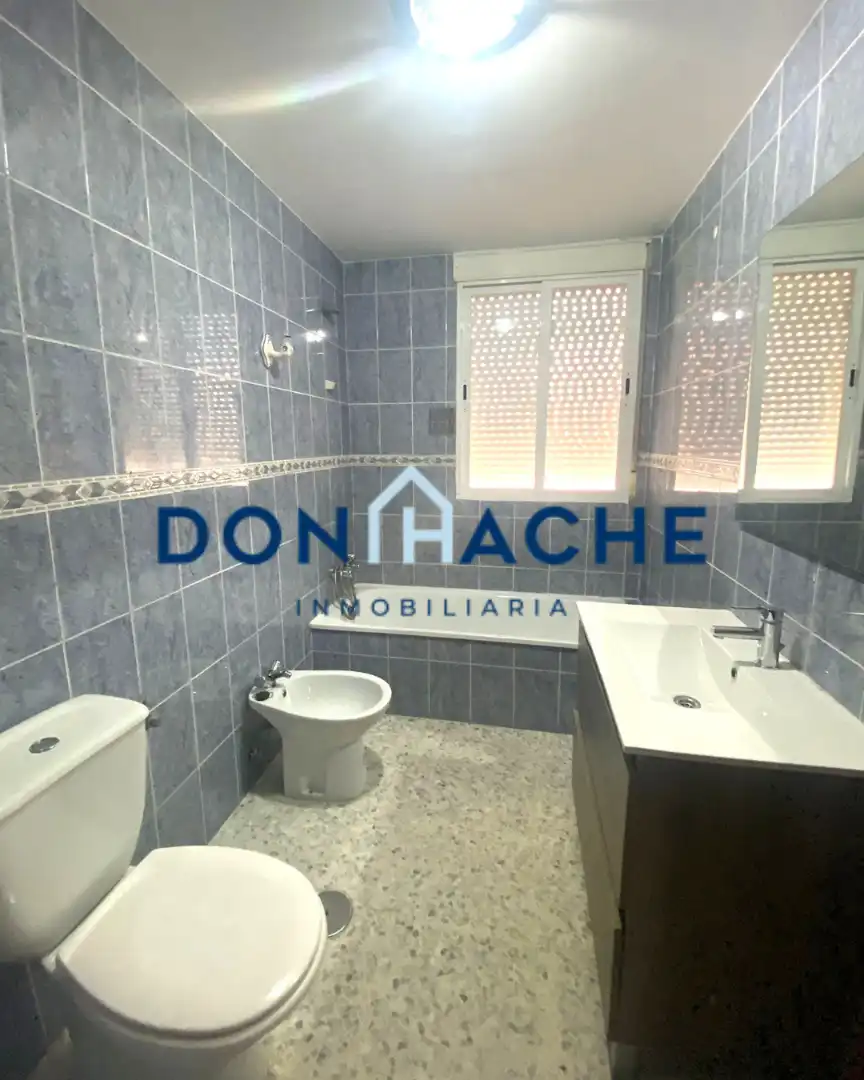 Bany de Pis en venda en Mérida amb Traster
