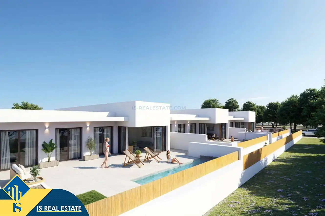 Chalet con piscina en venta en Dolores