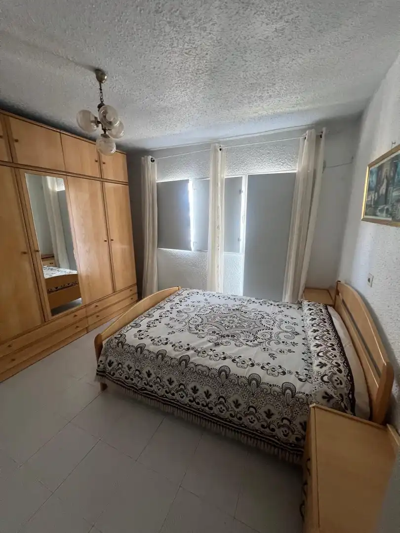 Habitación de Apartamento en venta en Benidorm con Terraza y Amueblado