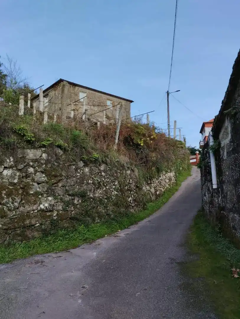 Vista exterior de Finca rústica en venda en A Cañiza   amb Balcó