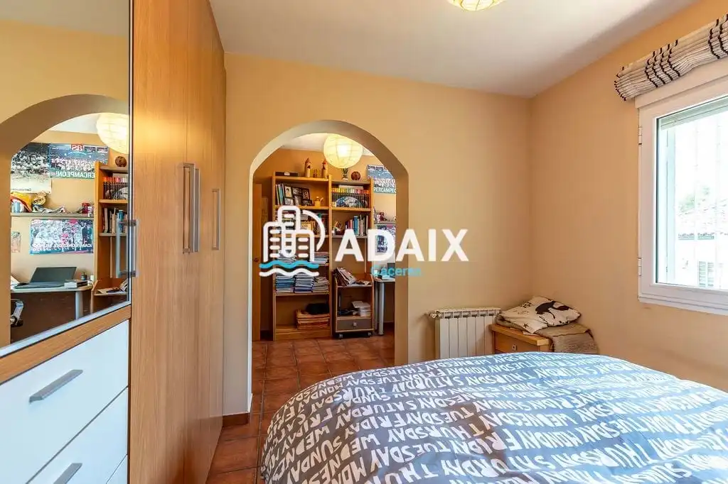 Dormitori de Casa o xalet en venda en Cáceres amb Aire condicionat, Calefacció i Terrassa