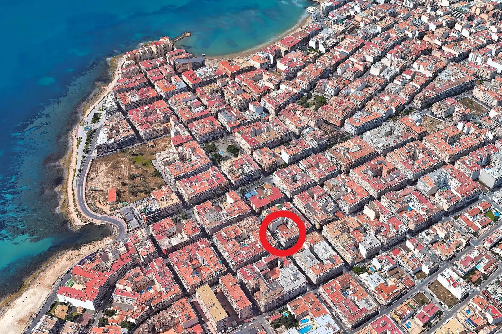 Vista exterior de Àtic en venda en Torrevieja amb Aire condicionat, Calefacció i Terrassa