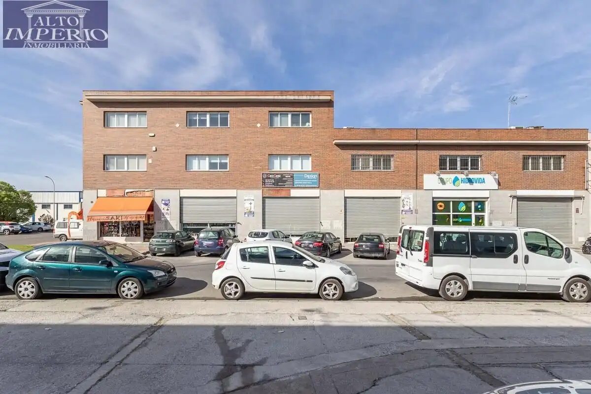 Industriegebäude zum Verkauf in Avenida JUNCARIL, imagen 4