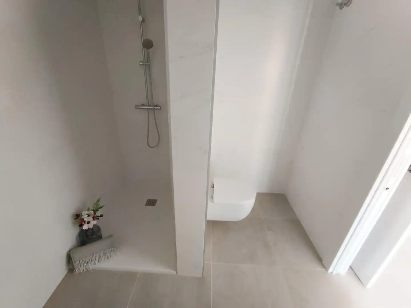 Badezimmer von Wohnung zum Verkauf in Murcia mit Privatgarten, Terrasse und Abstellraum