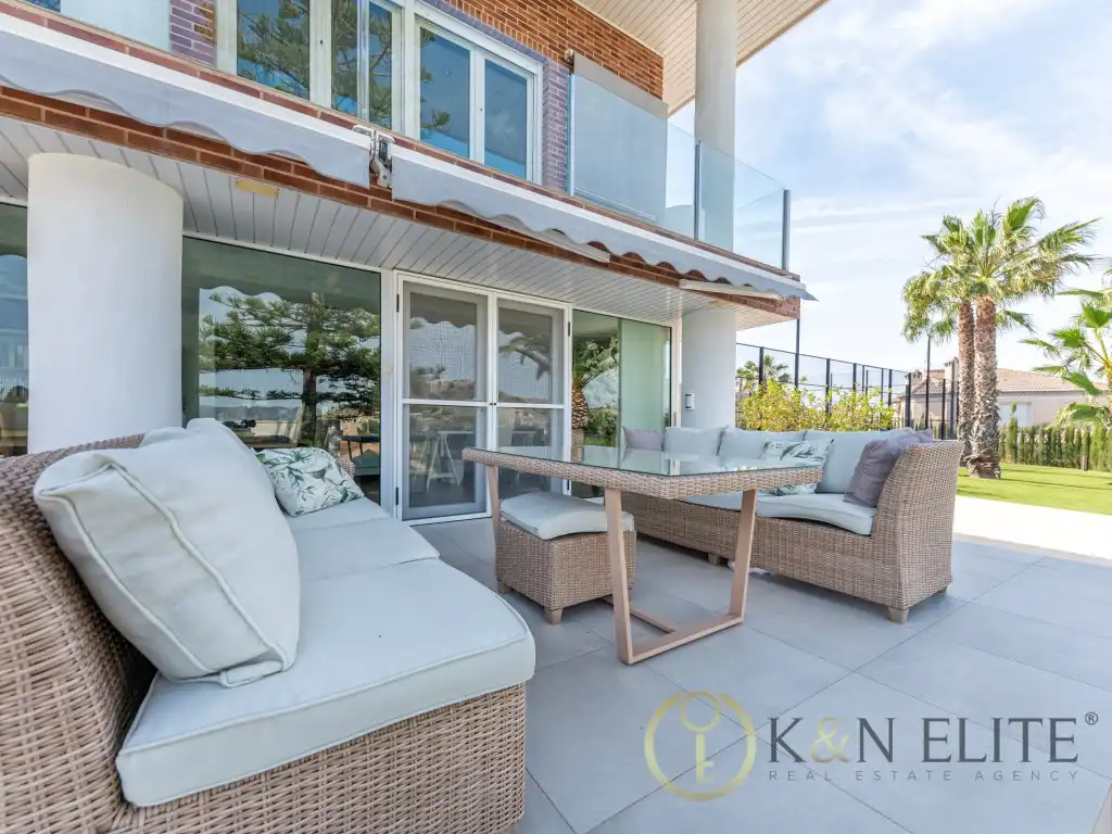 Terraza de Casa o chalet en venta en Petrer con Aire acondicionado, Jardín privado y Piscina