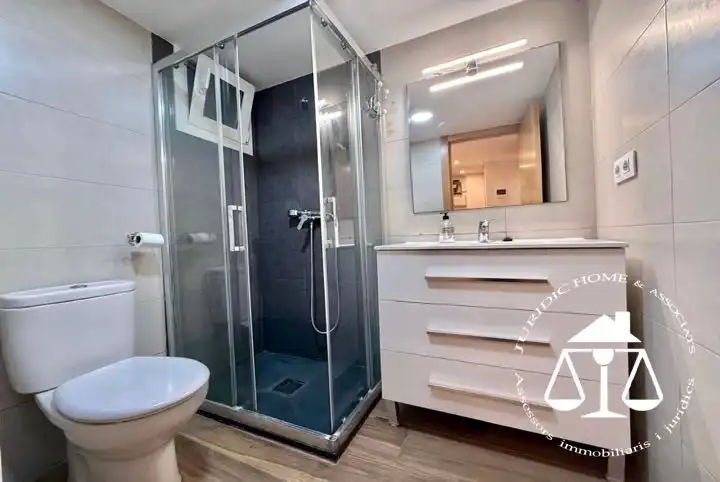 Baño de Piso en venta en Barcelona con Aire acondicionado y Calefacción