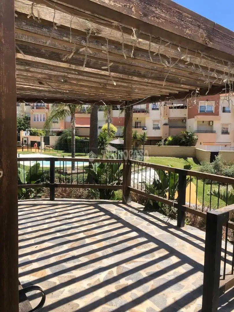 Vista exterior de Casa adosada en venta en Rincón de la Victoria