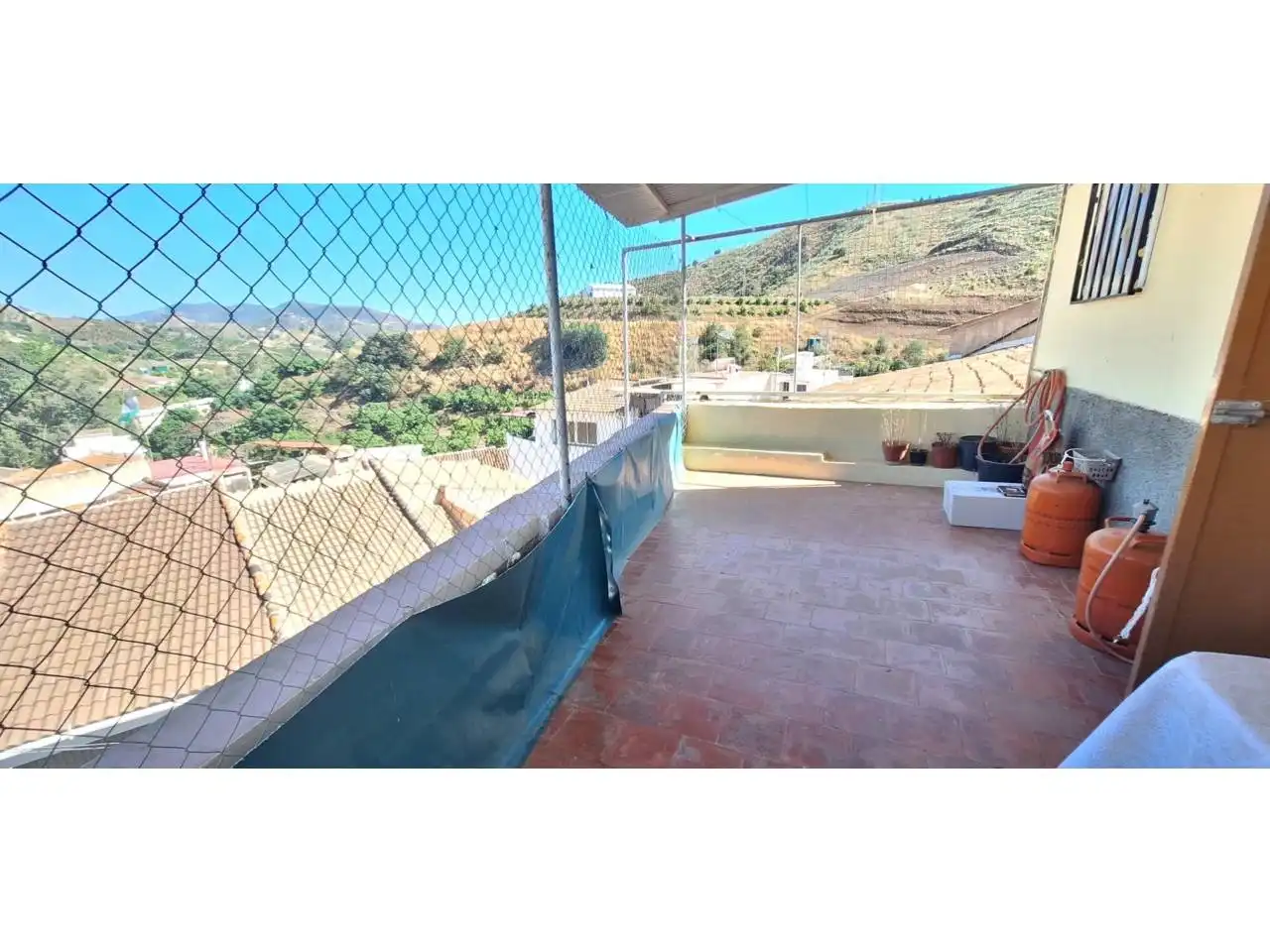 Vista exterior de Casa o chalet en venta en Viñuela con Terraza