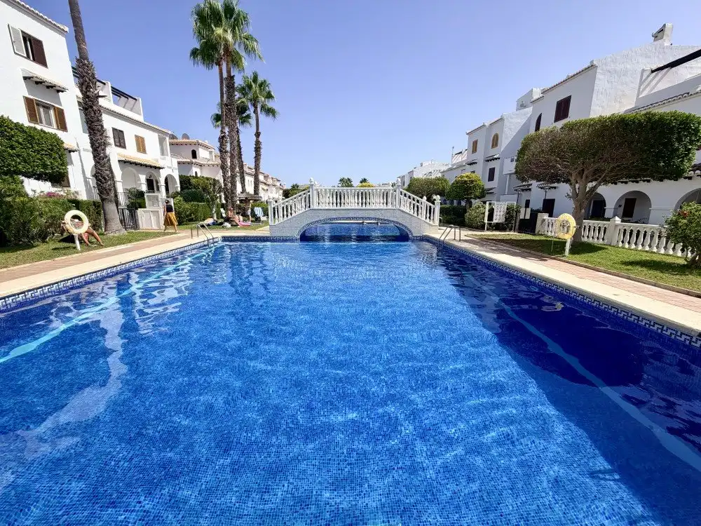 Piscina de Ático en venta en Rojales
