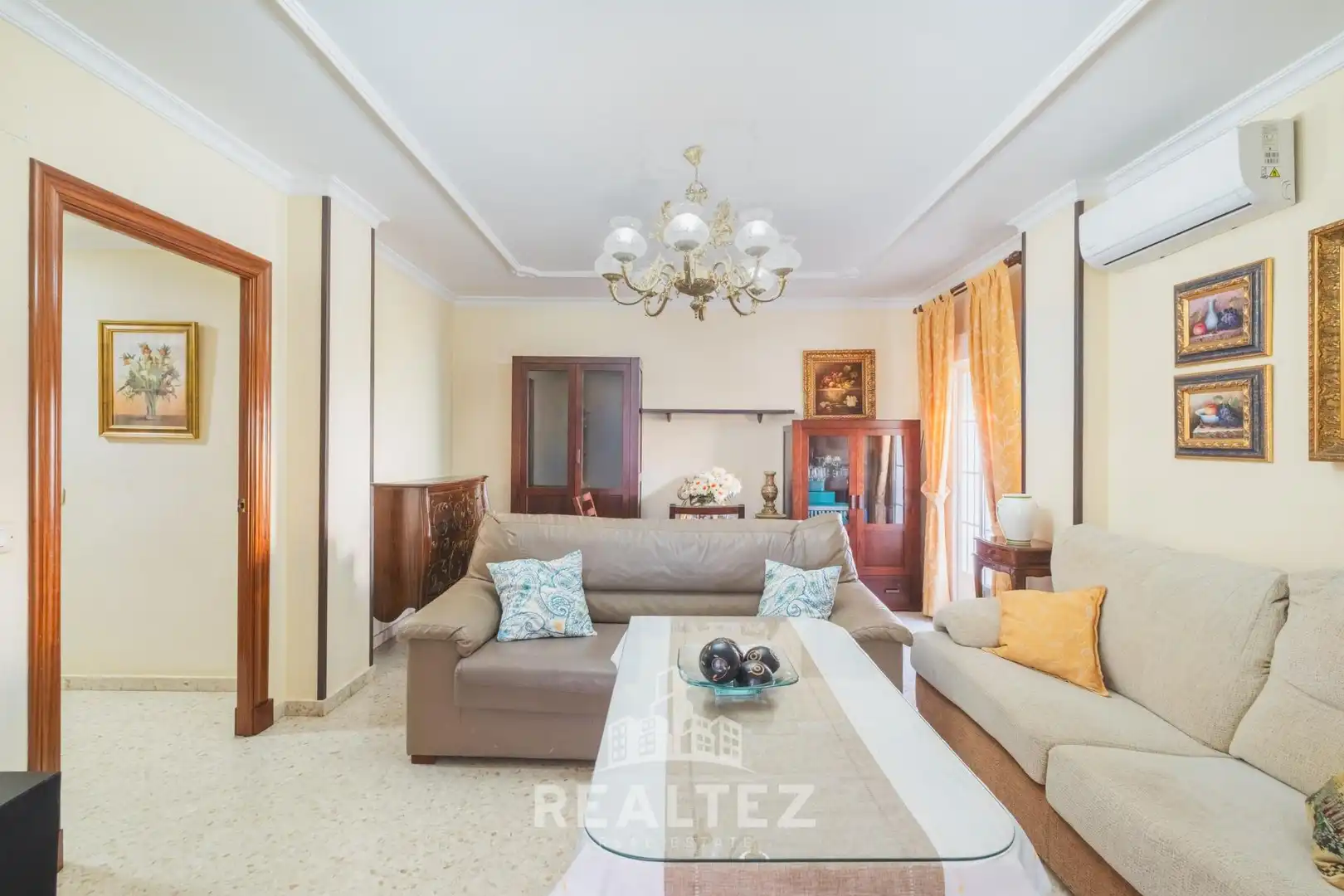 Living room of Flat for sale in Sanlúcar de Barrameda  with Air Conditioner, Heating and Balcony