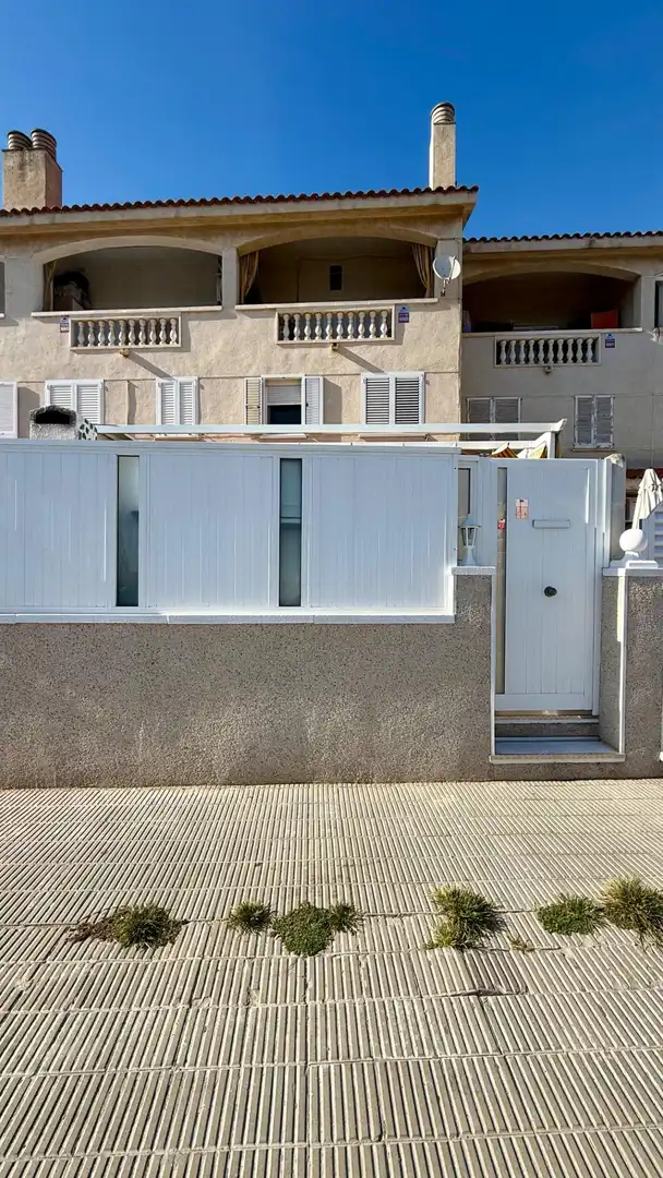 Casa a schiera con piscina in vendita a Avenida BARCELONA, imagen 2