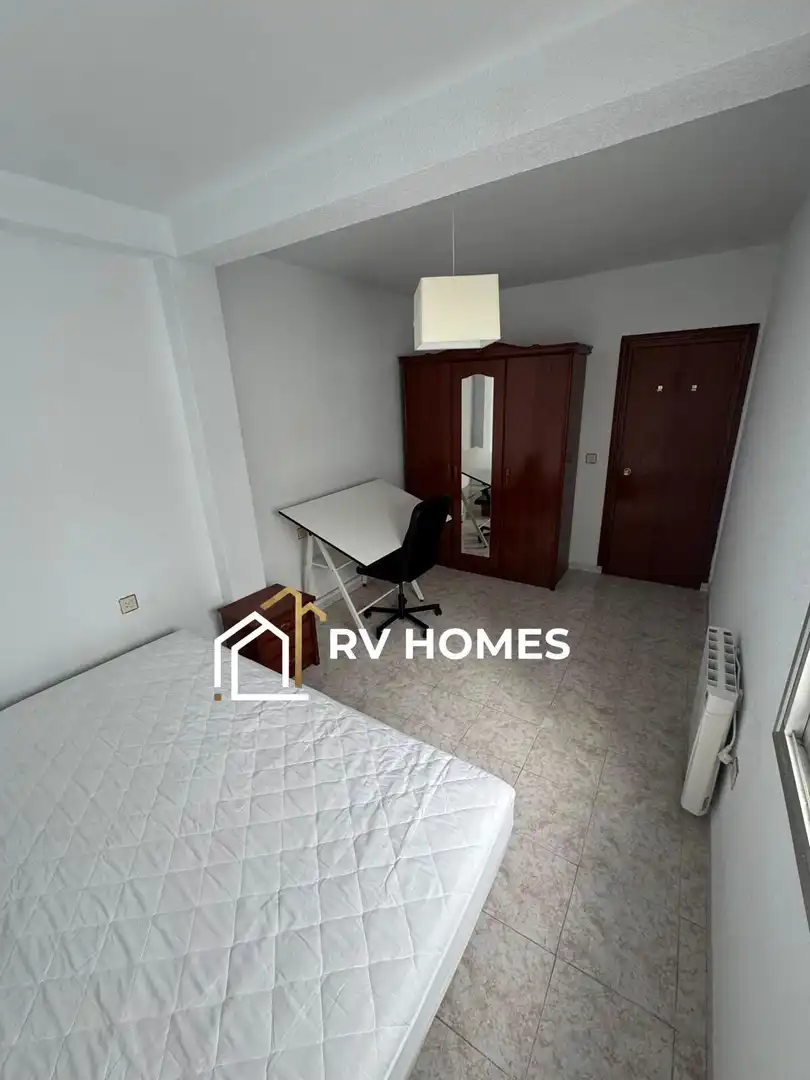 Bedroom of Flat for rent in Cáceres  with Air Conditioner, Heating and Terrace
