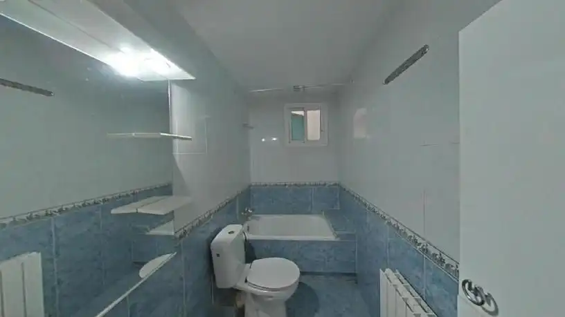 Bany de Pis en venda en Rubí