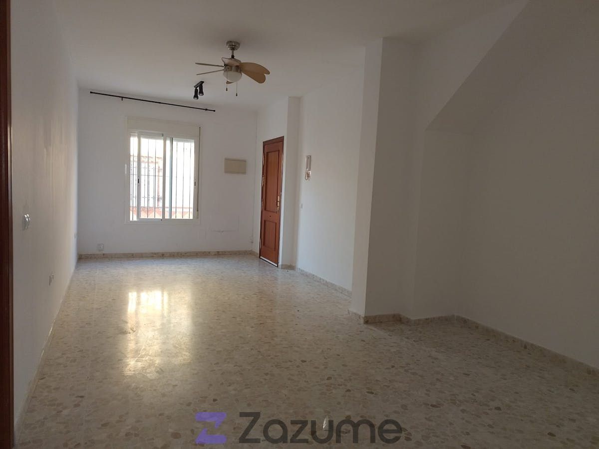 Piso de alquiler en C. Hermanos Álvarez Quintero, Salteras