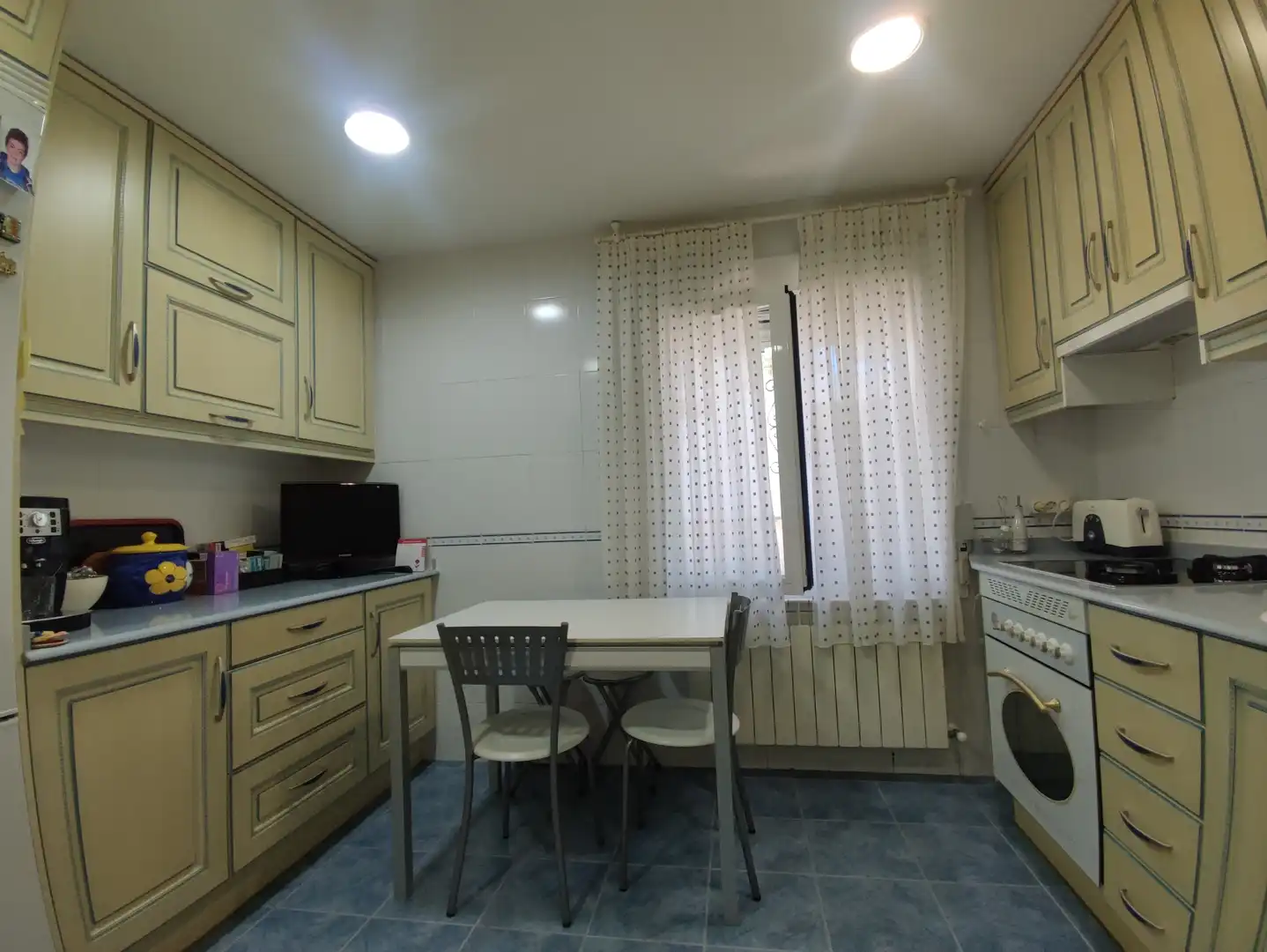 Cuina de Casa o xalet en venda en Ciudad Real amb Aire condicionat, Calefacció i Jardí privat