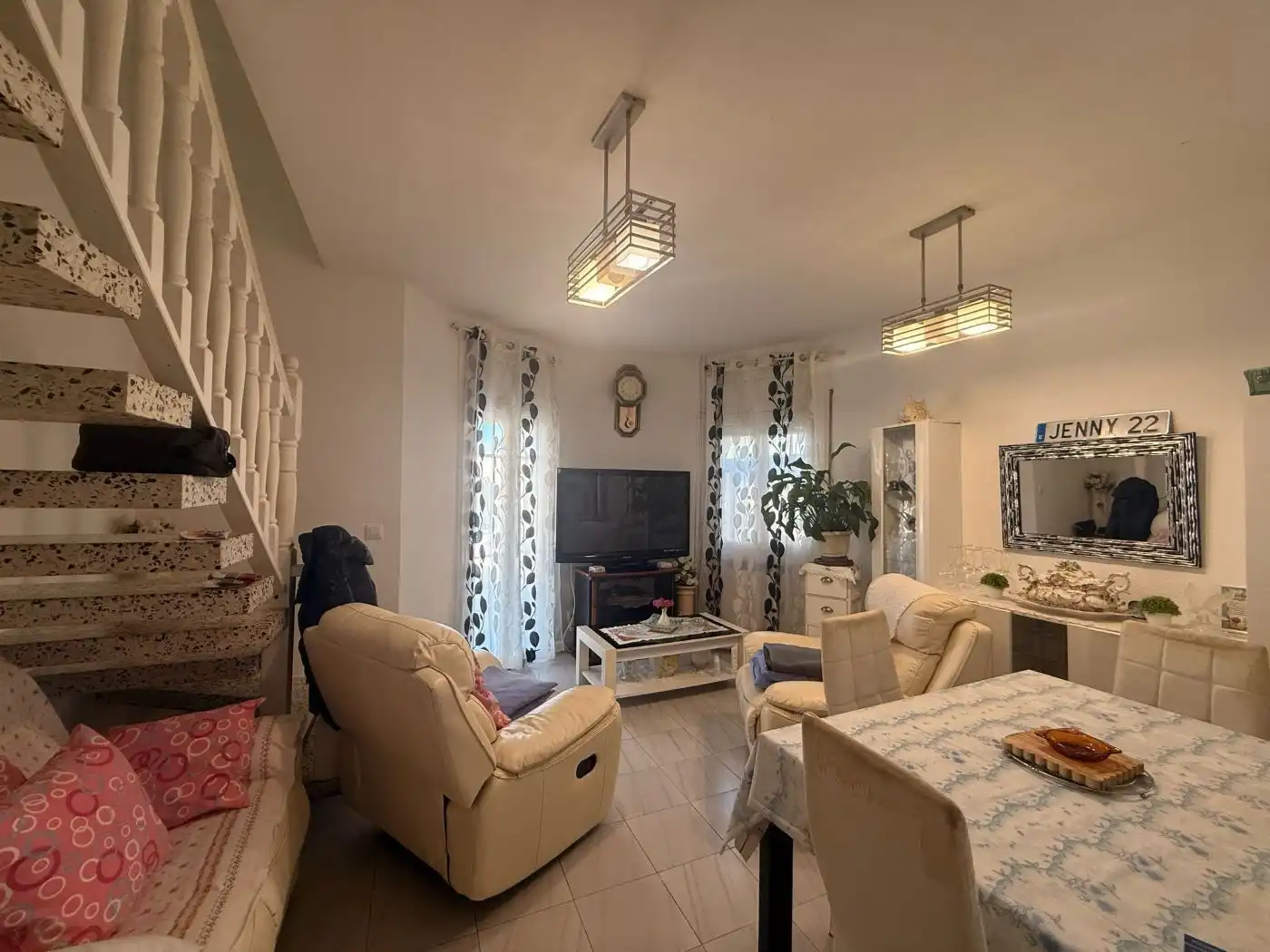 Sala d'estar de Casa o xalet en venda en Empuriabrava amb Aire condicionat, Calefacció i Jardí privat