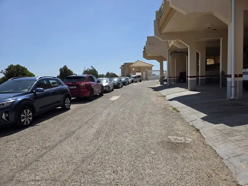Parkplatz von Wohnungen zum Verkauf in Cullera mit Klimaanlage, Heizung und Parkett