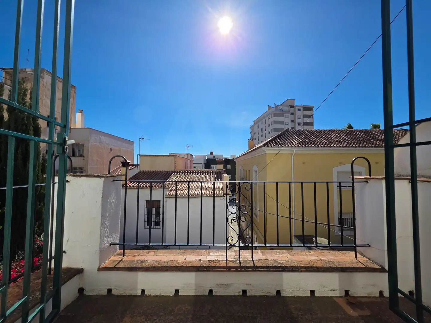 Vista exterior de Casa o xalet en venda en Málaga amb Aire condicionat, Calefacció i Terrassa