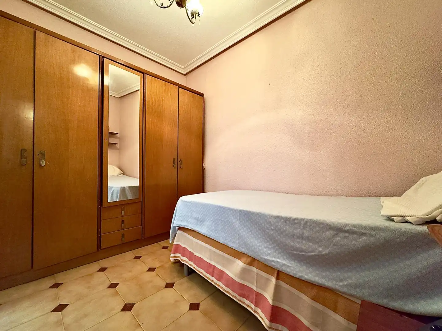Habitación de Planta baja en venta en Aspe con Aire acondicionado, Calefacción y Trastero