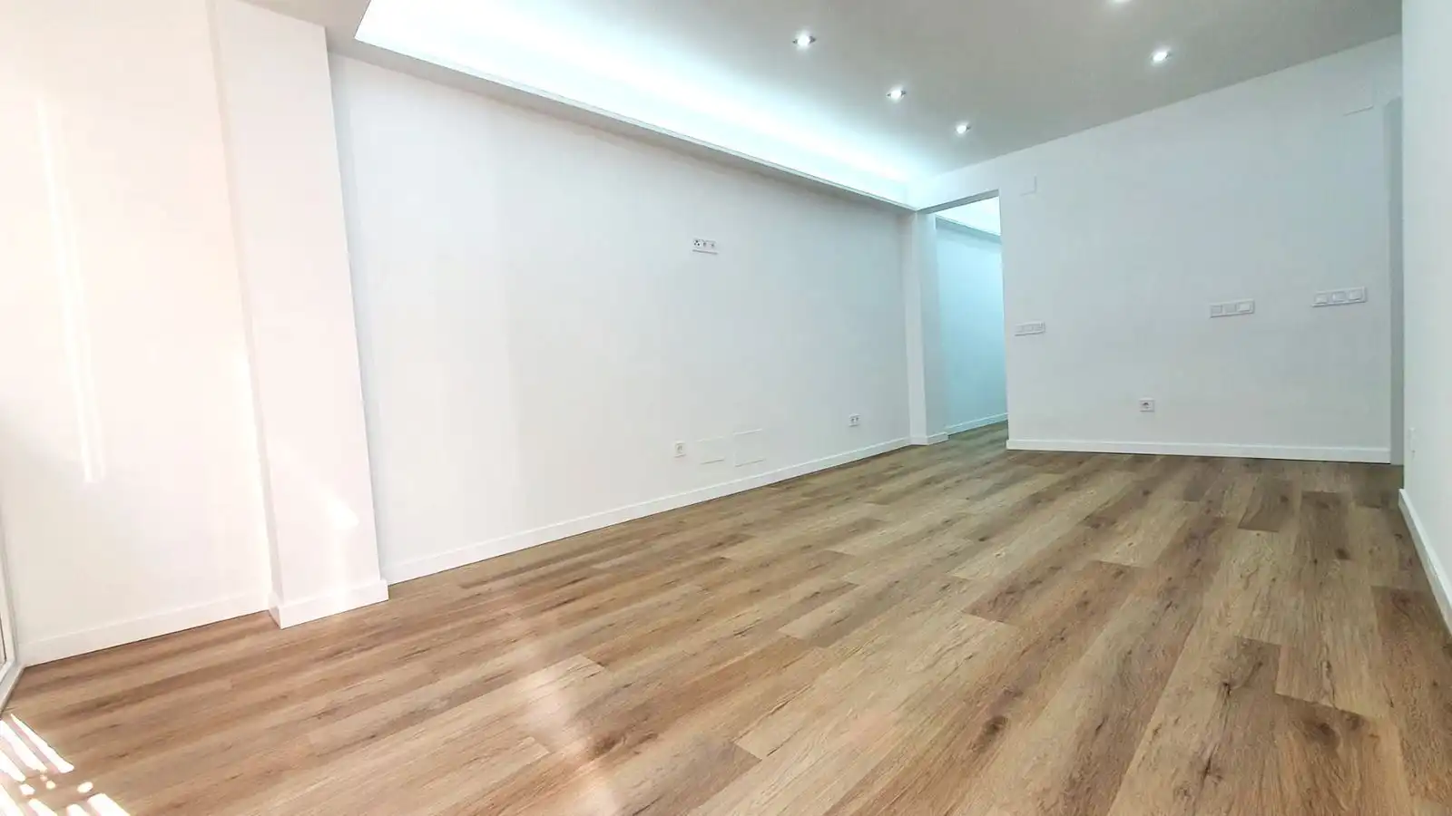 Piso en venta en Fuengirola con Aire acondicionado, Parquet y Terraza