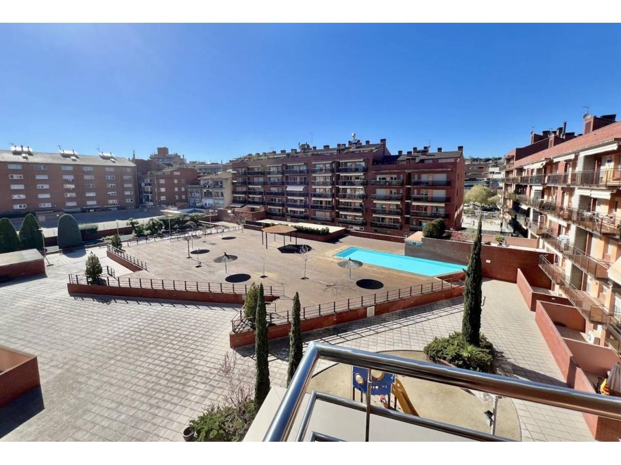 Exterior view of Flat for sale in Manresa  with Air Conditioner, Heating and Parquet flooring