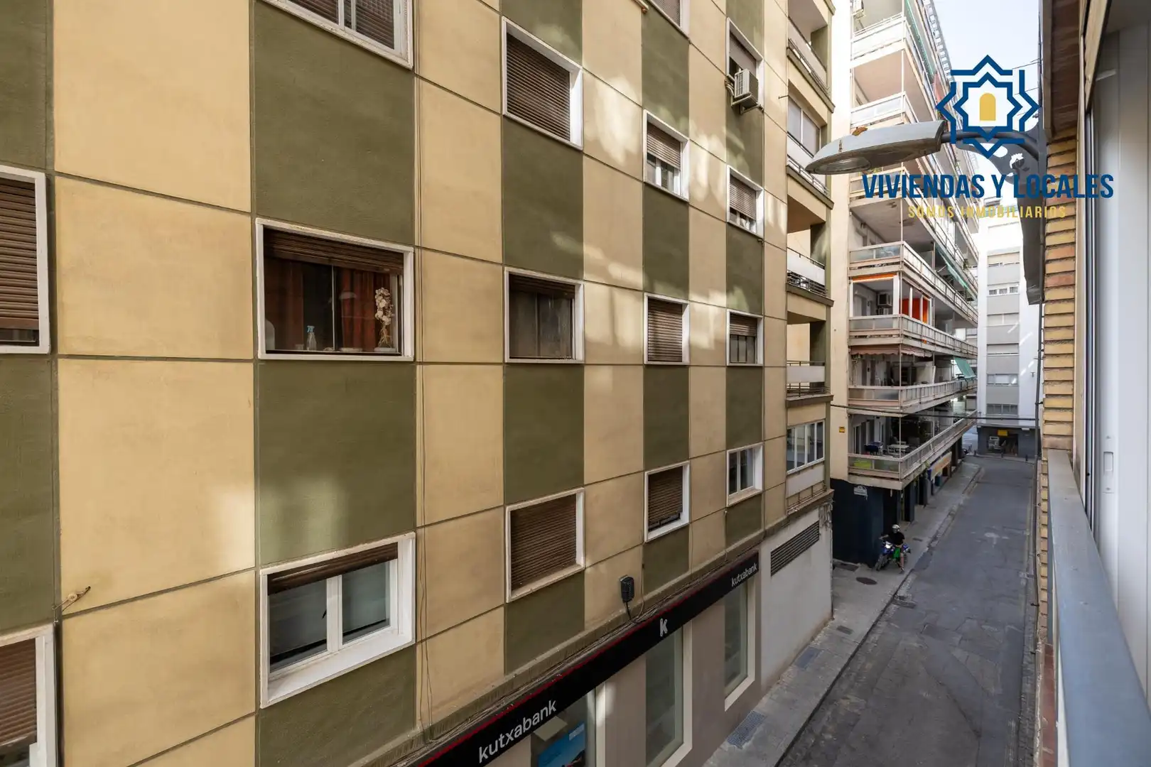Vista exterior de Pis en venda en Granada amb Aire condicionat, Calefacció i Balcó