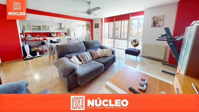 Piso en Venta en Carrer Mossèn Vicent Albors en Zona Nord