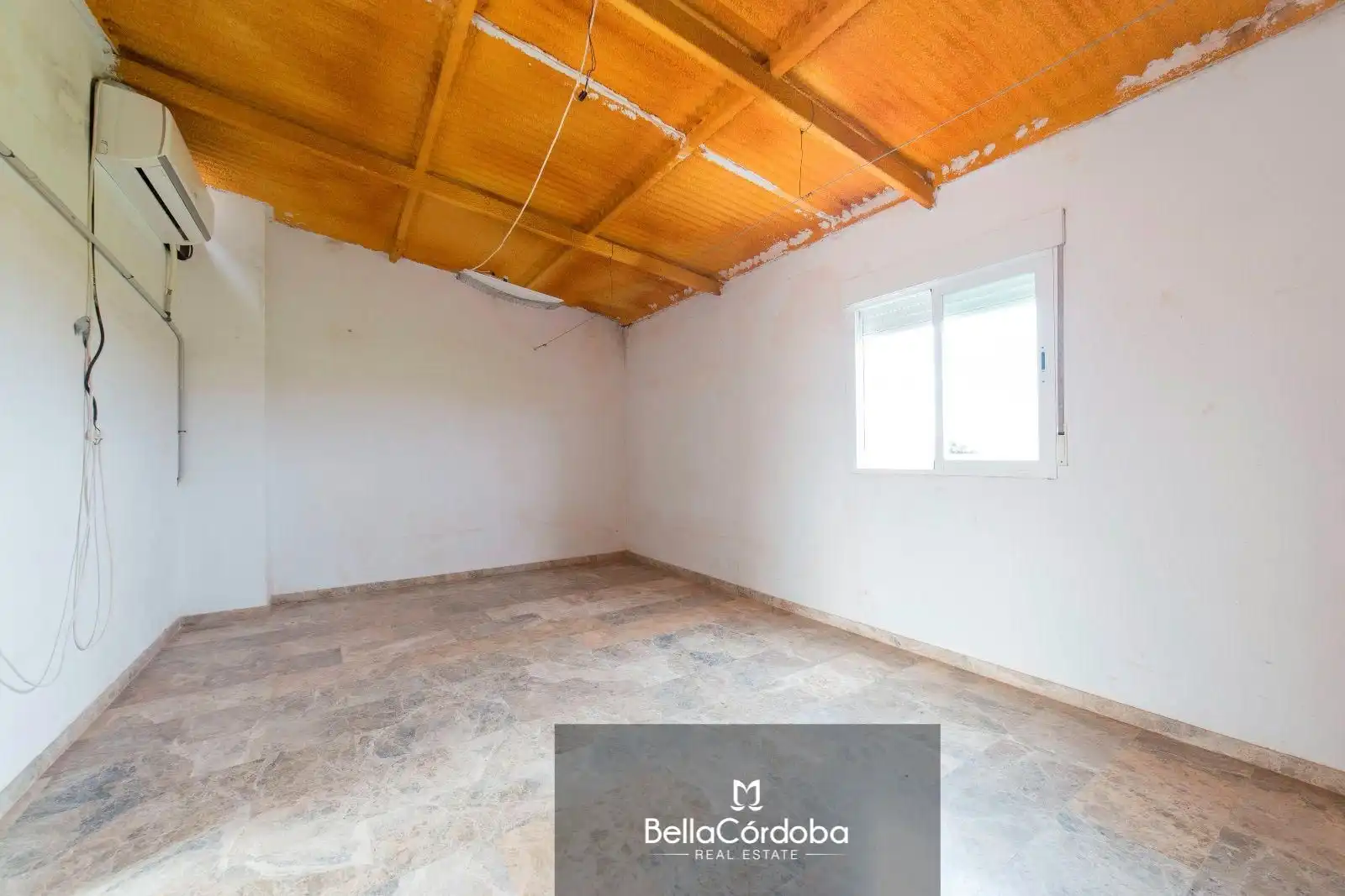 Dormitori de Casa o xalet en venda en Córdoba amb Aire condicionat, Calefacció i Terrassa