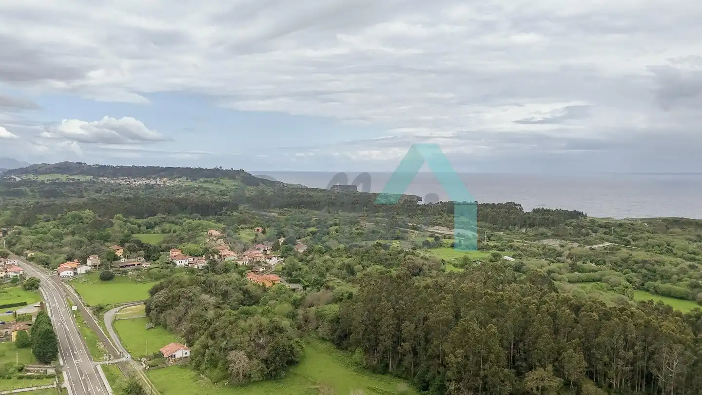 Casa o chalet en venta en Llanes con Calefacción, Jardín privado y Parquet