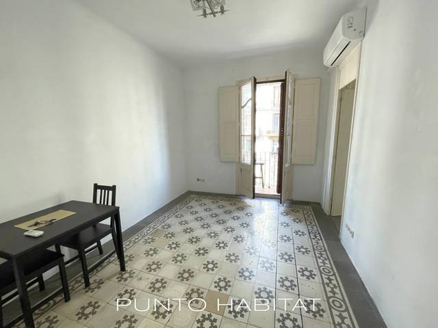 Piso en Venta en Carrer de la Diputació en Fort Pienc