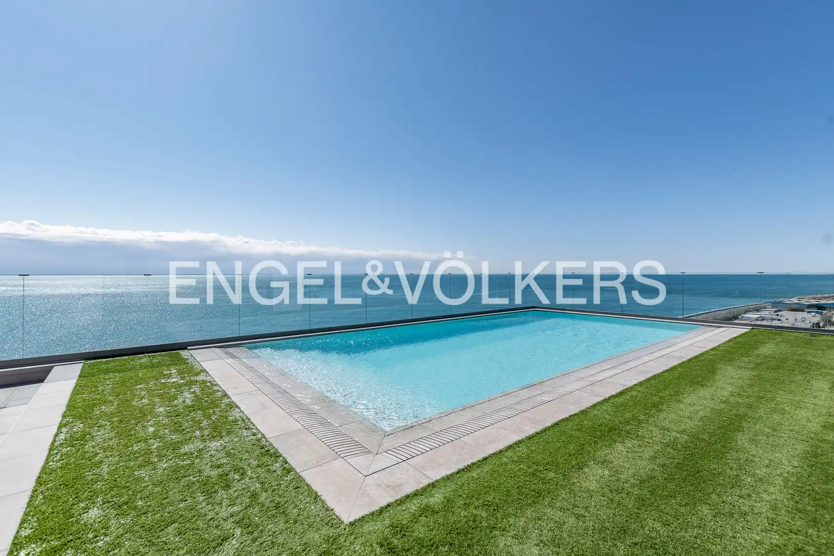 Piscina de Ático en venta en Mataró con Calefacción