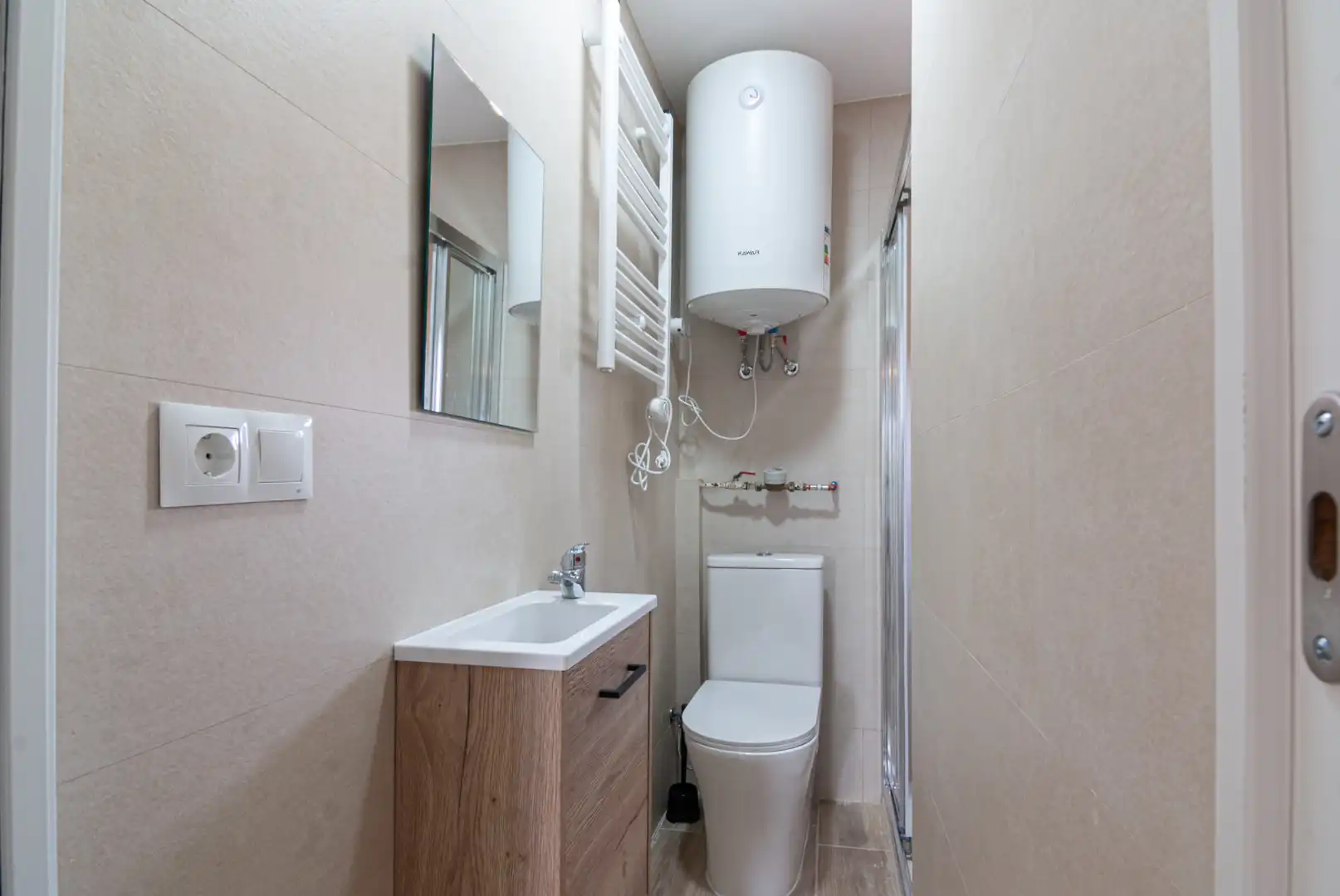 Badezimmer von Wohnung zur untervermieten in Madrid mit Heizung, Möbliert und Waschmaschine