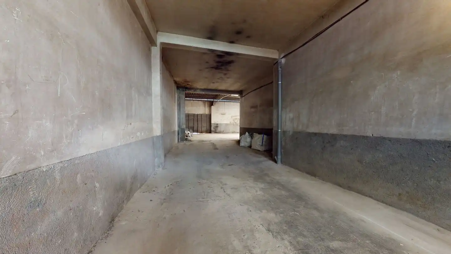 Industrial buildings for sale in Madrid