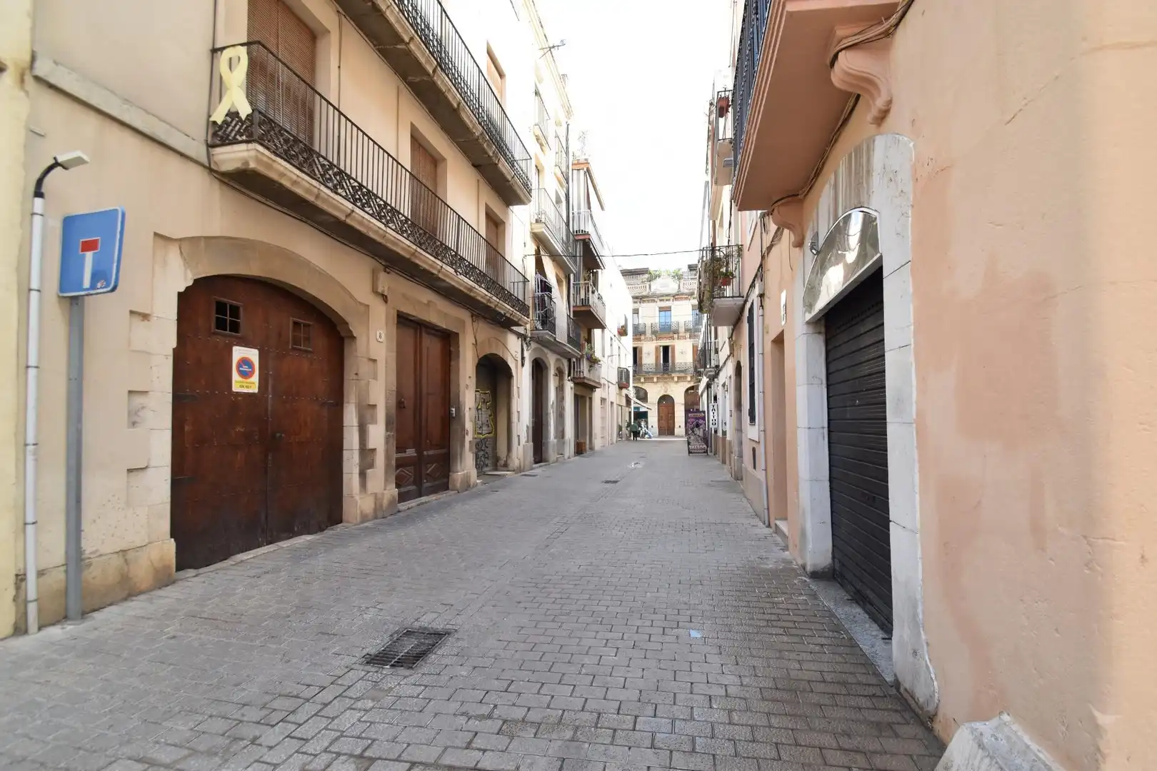 Vista exterior de Local en venda en Vilanova i la Geltrú