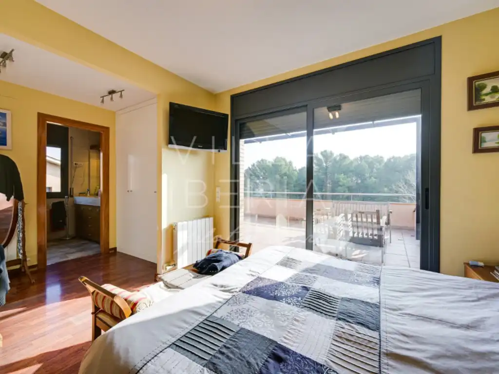 Casa amb piscina en venda a Avenida Rossello 4-B, imagen 16
