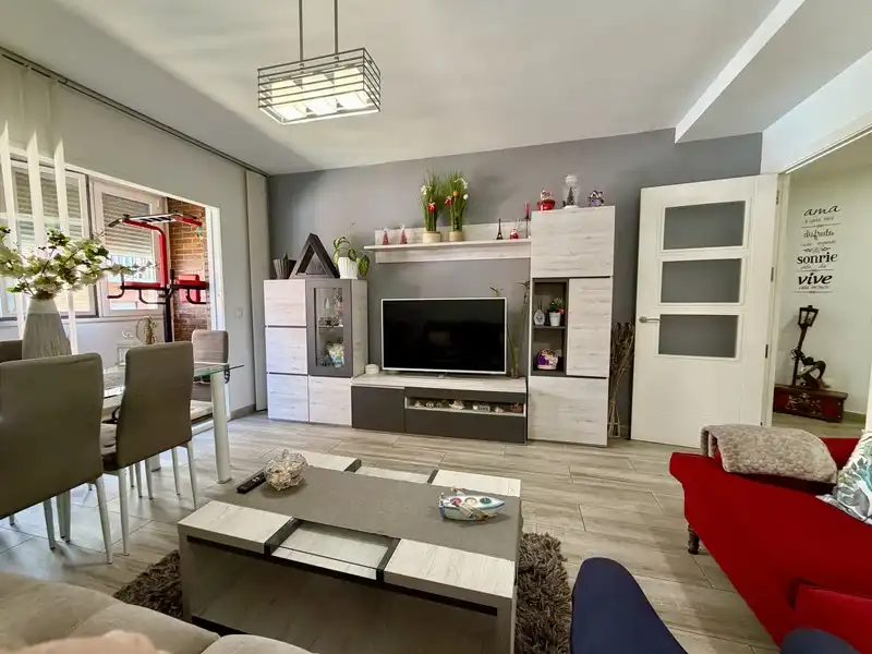 Living room of Flat for sale in Madrid  with Heating, Terrace and Storage room