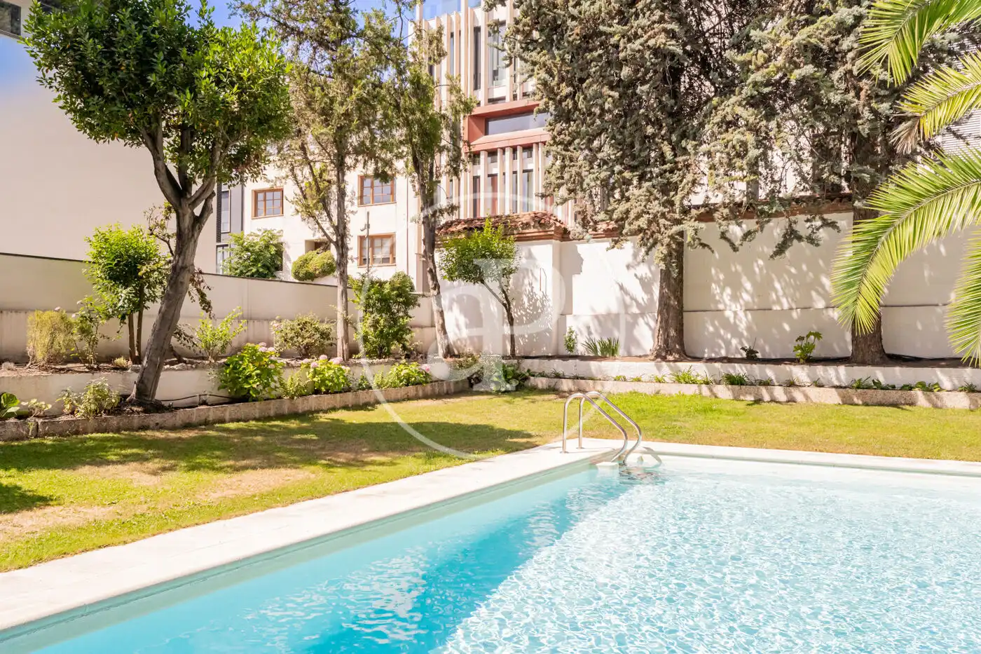 Piscina de Piso en venta en Madrid con Aire acondicionado, Calefacción y Balcón