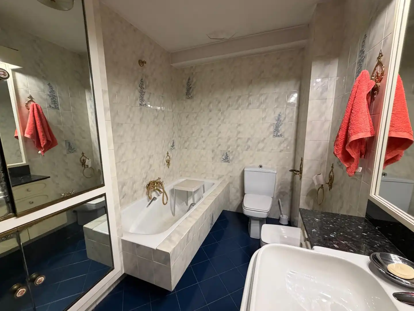 Bathroom of Flat for sale in Lleida  with Air Conditioner, Heating and Furnished